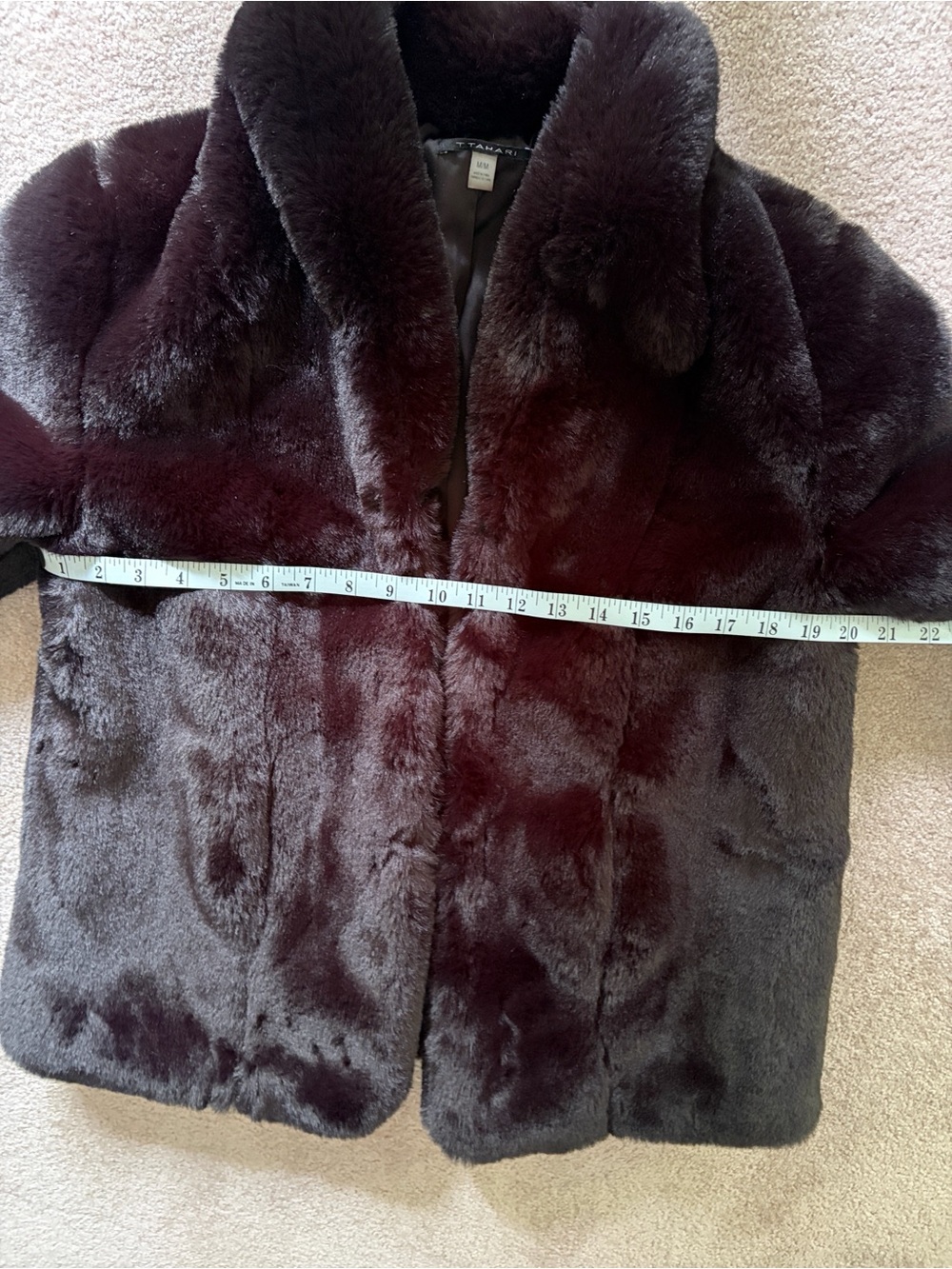 T Tahari Plush Faux Fur Coat-Black size M front pockets, 3 eye hooks and collar - Picture 8 of 9
